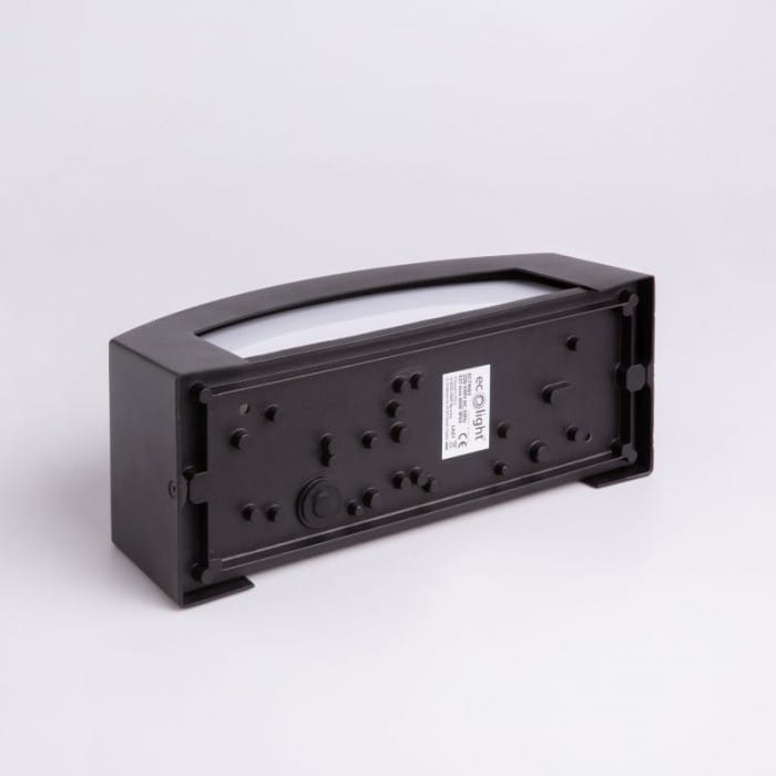 EC79083 3.jpg