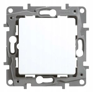 LEGRAND-NILOE-LACZNIK-KRZYZOWY-POJEDYNCZY-BIALY.webp